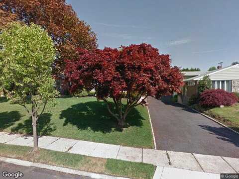 Greenbriar, HAVERTOWN, PA 19083