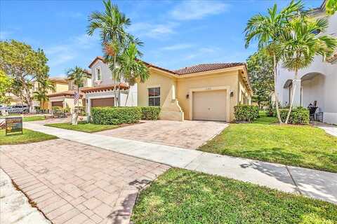 40Th, HOMESTEAD, FL 33033