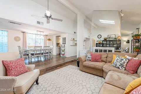 Clinton, PHOENIX, AZ 85029