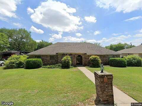 Walden, HEWITT, TX 76643