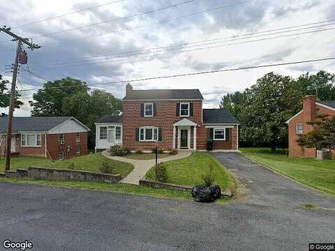 Lee, WOODSTOCK, VA 22664