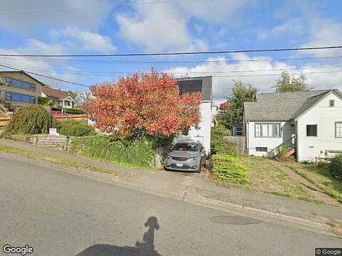 13Th, BREMERTON, WA 98337