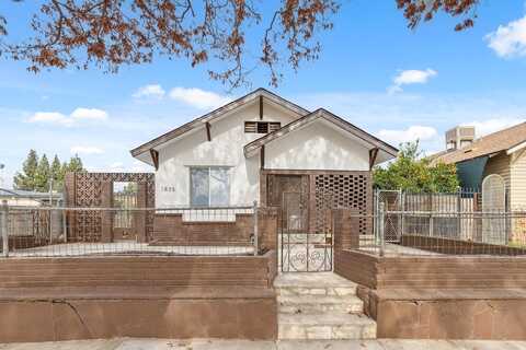 Clay, FRESNO, CA 93701