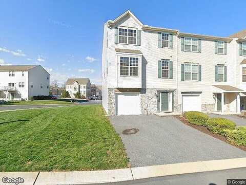 Jay, LEMOYNE, PA 17043