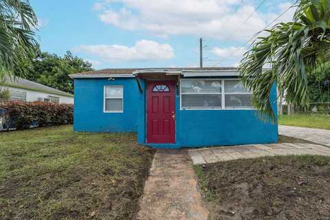 1St, RIVIERA BEACH, FL 33404