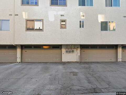 Randi, WOODLAND HILLS, CA 91367