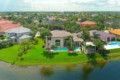 6Th, PEMBROKE PINES, FL 33027