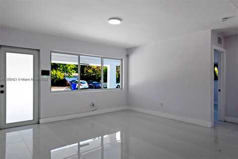 Almar, WILTON MANORS, FL 33334