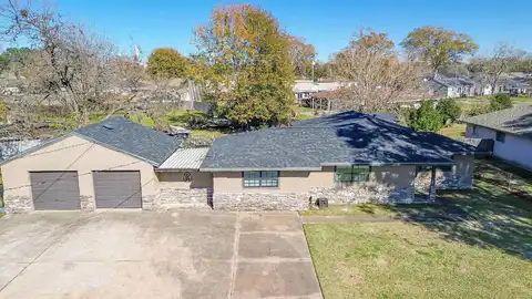 Grant, GROVES, TX 77619