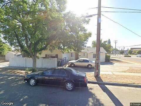 7Th, FRESNO, CA 93726