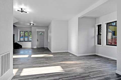 Galena, MILWAUKEE, WI 53208