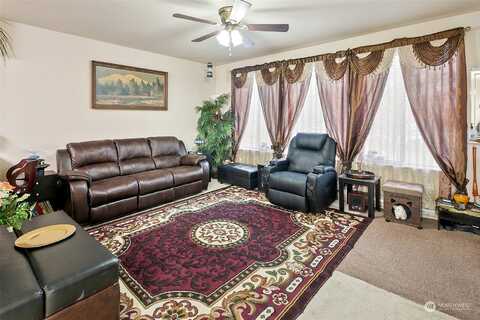 Highland, EVERETT, WA 98201