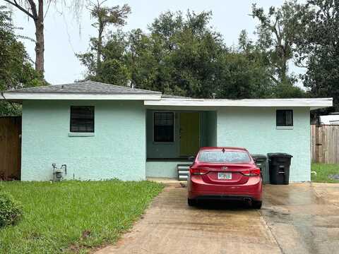 Desiree, TALLAHASSEE, FL 32304