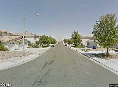 Avenue S4, PALMDALE, CA 93550