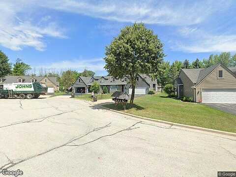 Maple Ridge, FRANKLIN, WI 53132