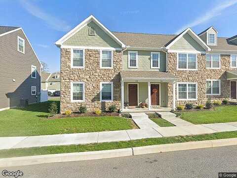 Farmwood, LEBANON, PA 17042