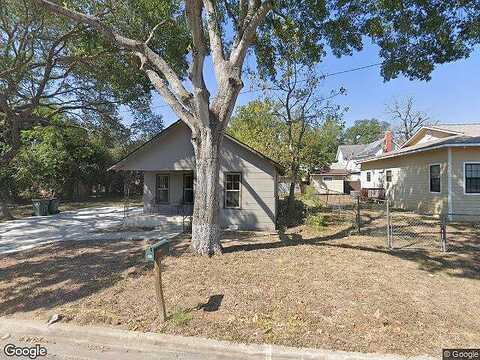 Oak, LULING, TX 78648