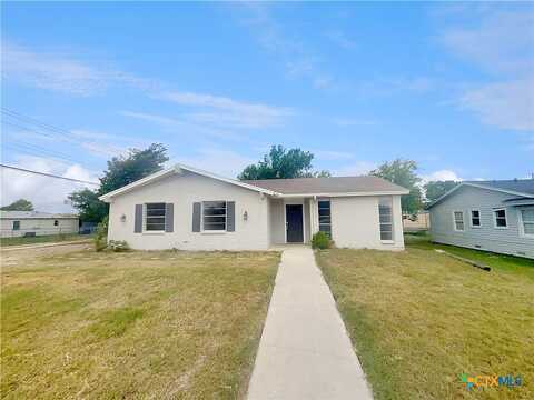 11Th, COPPERAS COVE, TX 76522