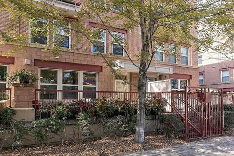 N 1St St, Minneapolis, MN 55401