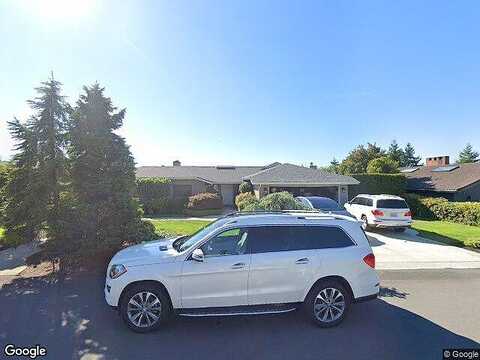 82Nd, MERCER ISLAND, WA 98040