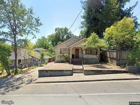 Grove, UKIAH, CA 95482