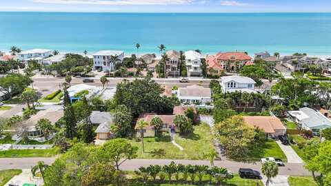 1St, REDINGTON BEACH, FL 33708