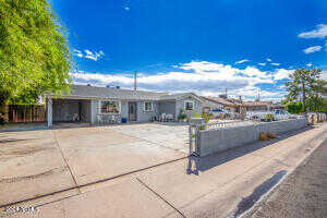 79Th, PHOENIX, AZ 85033