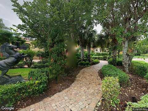 Piazza Doria, ESTERO, FL 33928