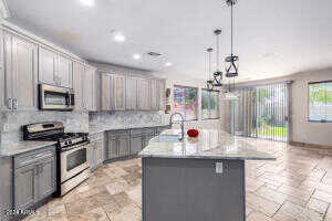 Wethersfield, SURPRISE, AZ 85379