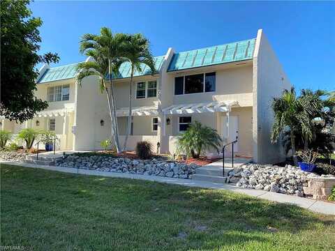 River Point Dr, Naples, FL 34102