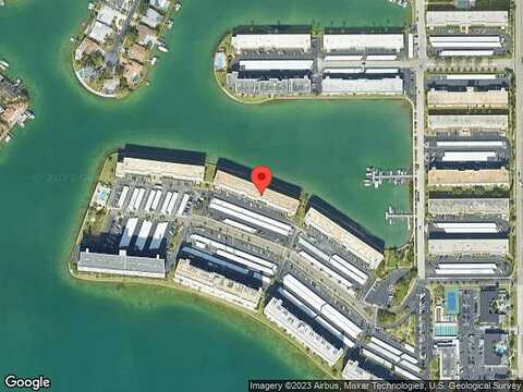 Shore Blvd S, Gulfport, FL 33707