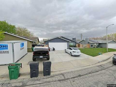 Leslie, LANCASTER, CA 93535