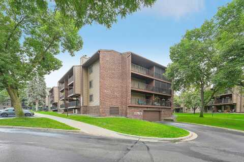 W 101St St, Bloomington, MN 55438