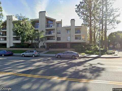 Burbank Blvd, Woodland Hills, CA 91367