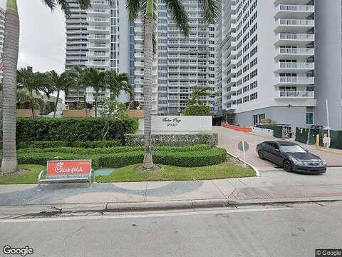 Ocean, HALLANDALE BEACH, FL 33009