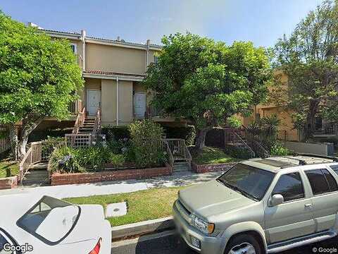 Wyandotte St, Van Nuys, CA 91405