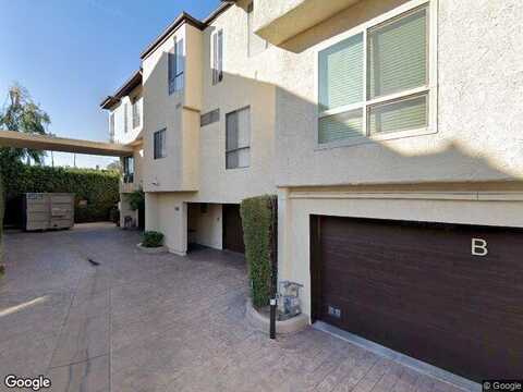 Coldwater Canyon Ave, Sherman Oaks, CA 91401