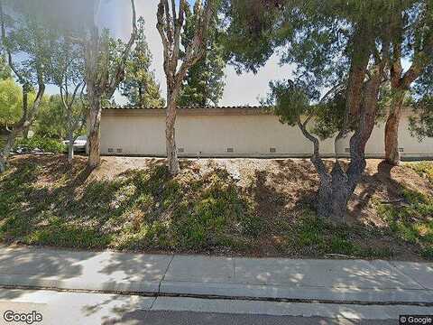 Oaks North Dr, San Diego, CA 92128