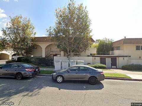 Patricia Ave, Simi Valley, CA 93065