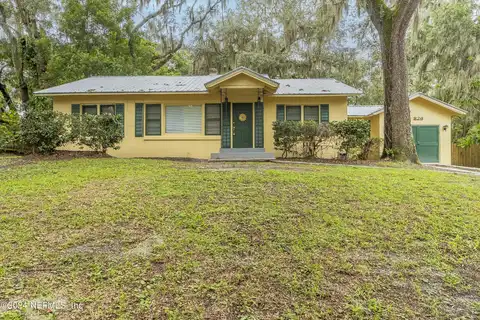 13Th, PALATKA, FL 32177