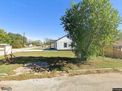 Walnut, YOAKUM, TX 77995