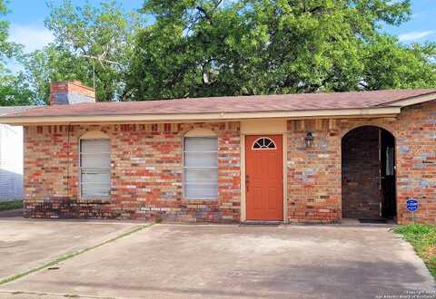 North, PLEASANTON, TX 78064