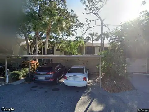 White Pine Tree Rd, Venice, FL 34285