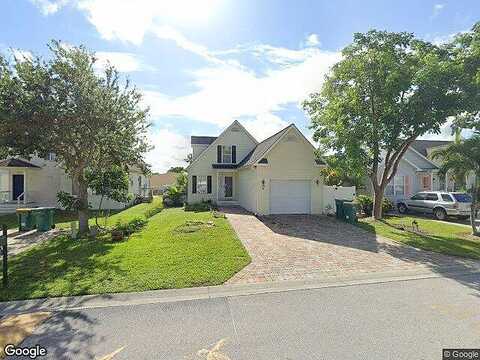 Leawood, NAPLES, FL 34104