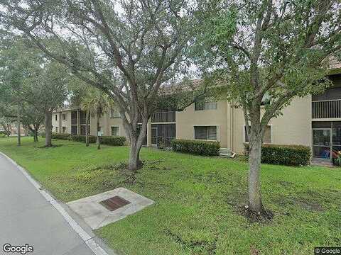 Lakeview Dr, Weston, FL 33326