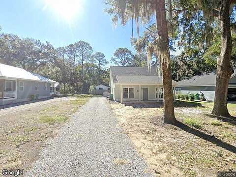 E Broad St, Darien, GA 31305