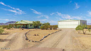 520Th, AGUILA, AZ 85320