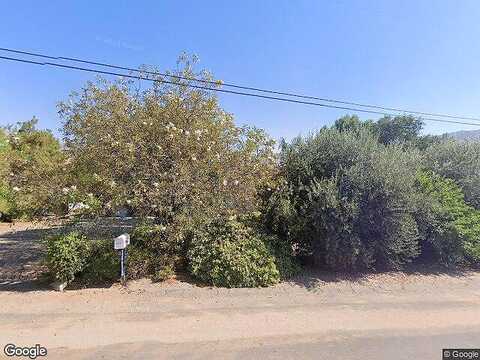 Ferndale Dr, Three Rivers, CA 93271