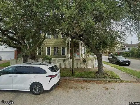 Avenue N 12, Galveston, TX 77550