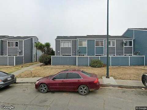 N Madeira Ave G, Salinas, CA 93905